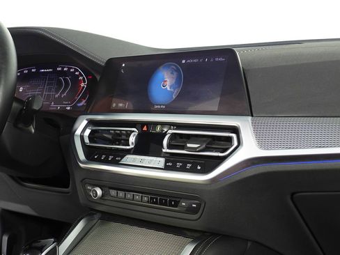 Used 2023 BMW M440i Convertible w/ Premium Package image 19