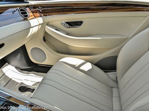 Used 2020 Bentley Continental GT image 54