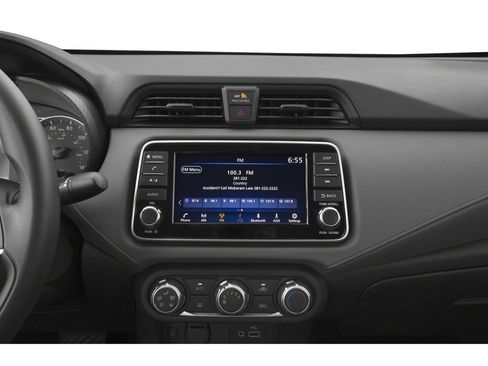 Used 2024 Nissan Versa SV FWD image 10