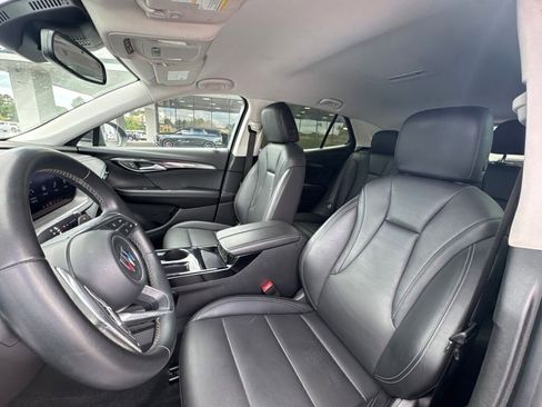 Used 2024 Buick Envision Preferred AWD/4WD image 3