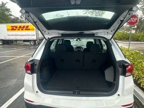 Certified 2024 Chevrolet Equinox LS w/ Sport Edition FWD image 18