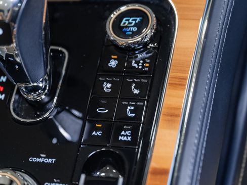 Used 2021 Bentley Continental GT AWD/4WD image 42