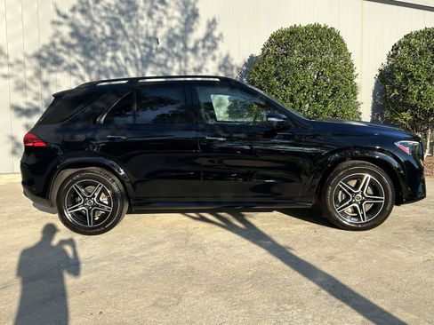 Certified 2025 Mercedes-Benz GLE 450 4MATIC image 5