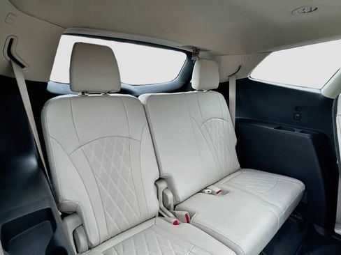 Used 2024 Buick Enclave Avenir w/ Trailering Package, 5000 lbs. FWD image 29