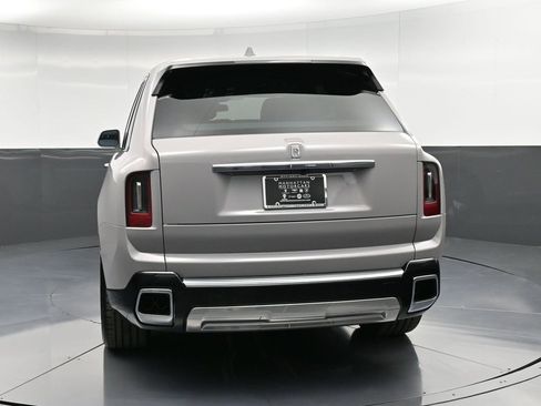 New 2026 Rolls-Royce Cullinan image 7