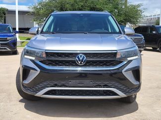 Used 2024 Volkswagen Taos SE AWD/4WD video 3