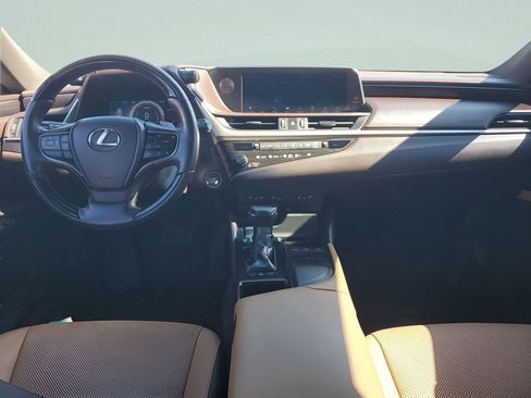Used 2019 Lexus ES 350 w/ Premium Package image 10