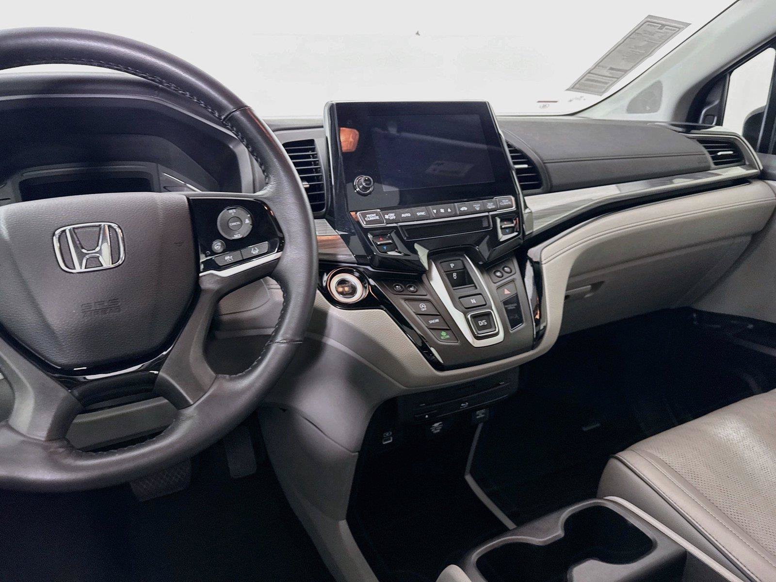 Used 2024 Honda Odyssey Elite image 32