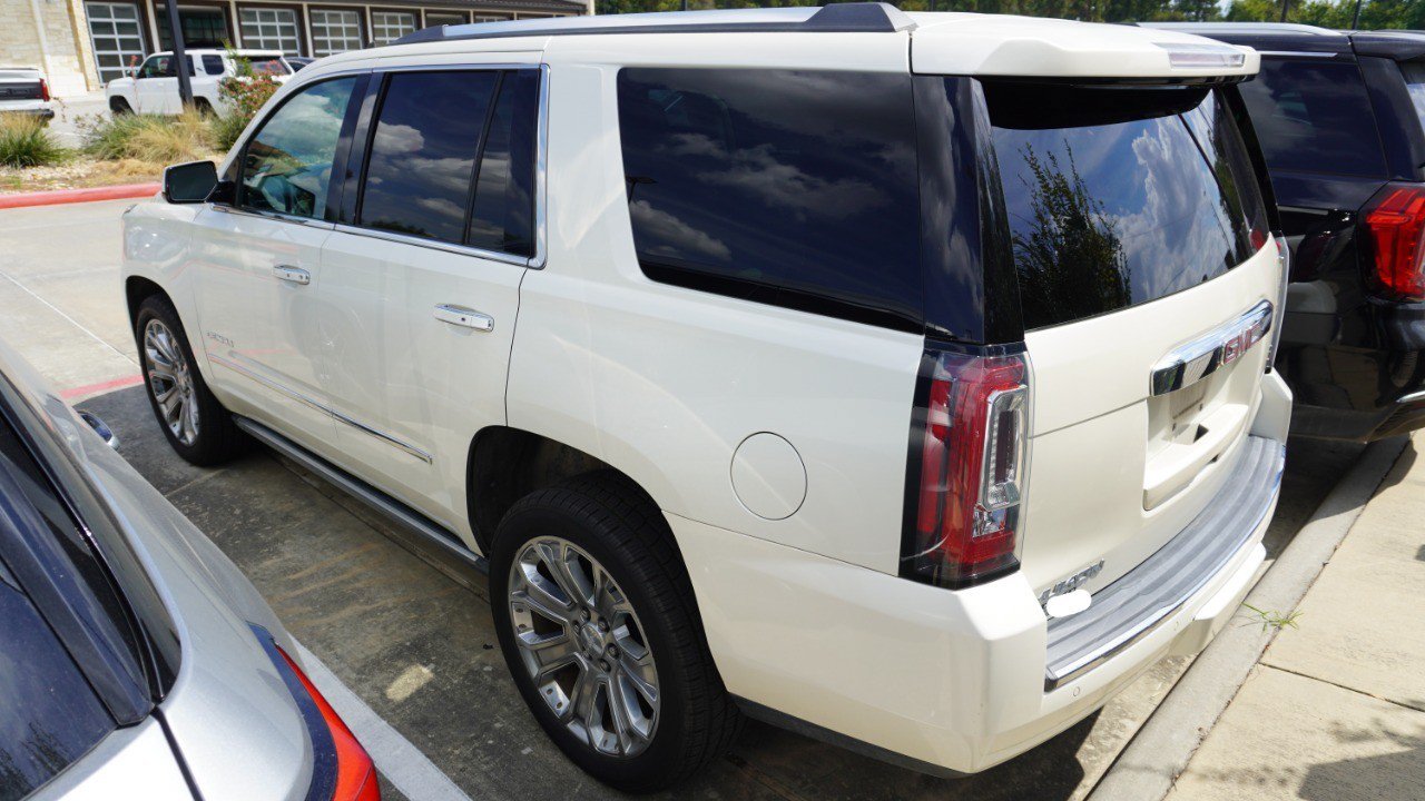 Used 2015 GMC Yukon Denali w/ Touring Package RWD image 7