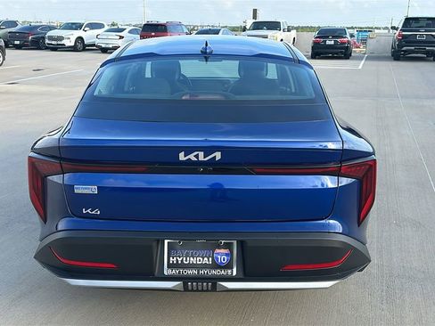 Used 2025 Kia K4 LXS image 11