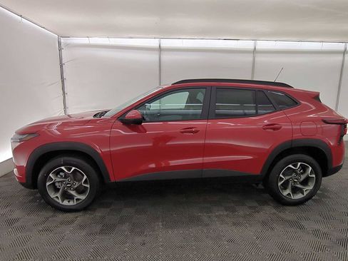 New 2026 Chevrolet Trax LT image 3