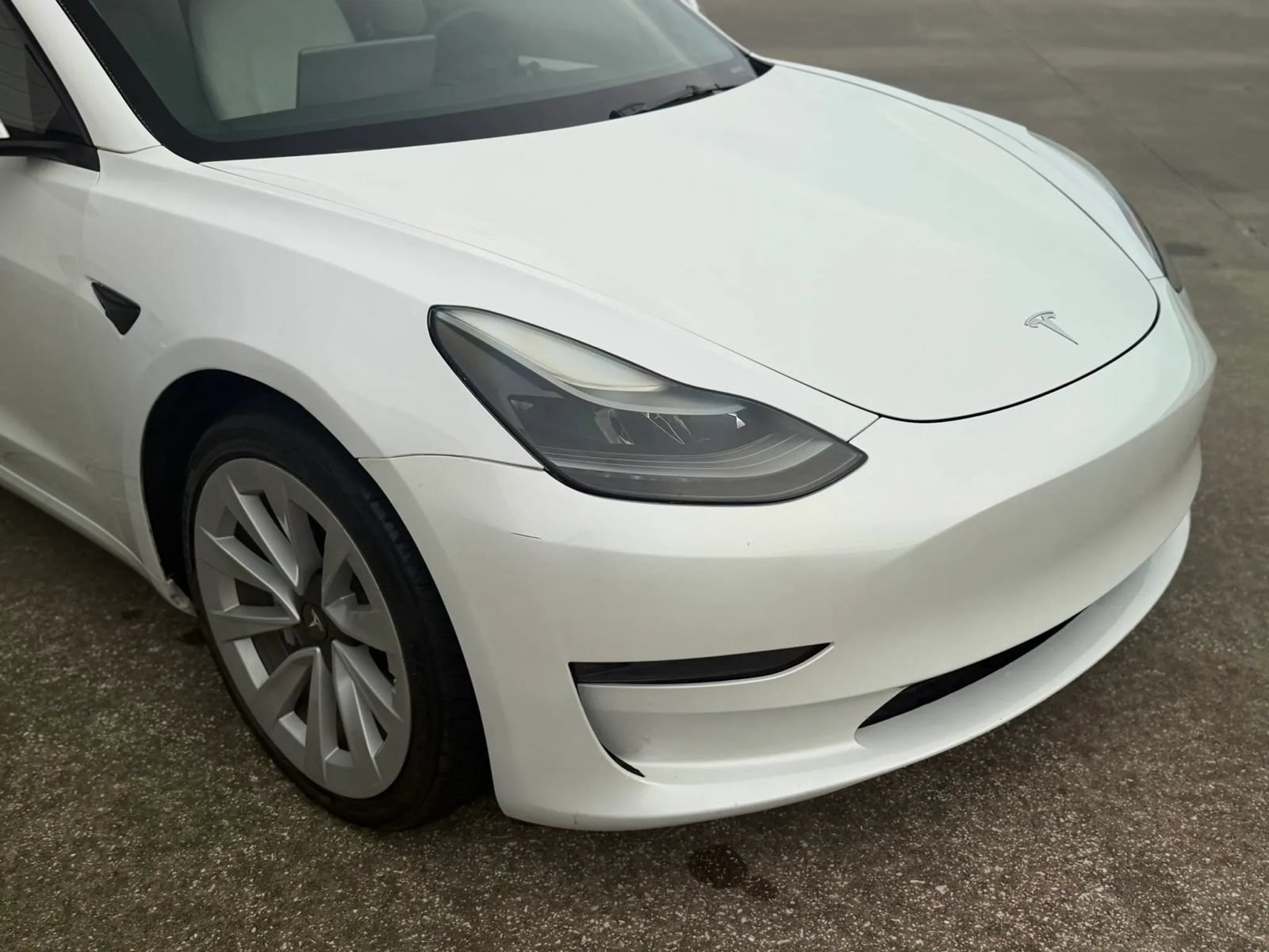 Used 2023 Tesla Model 3 Standard Range RWD image 5