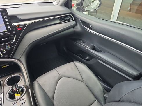 Used 2022 Toyota Camry XSE w/ Navigation Package FWD image 14