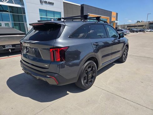 Used 2024 Kia Sorento SX image 3