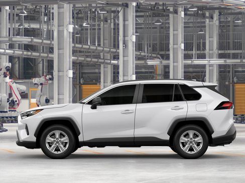 New 2025 Toyota RAV4 LE image 4