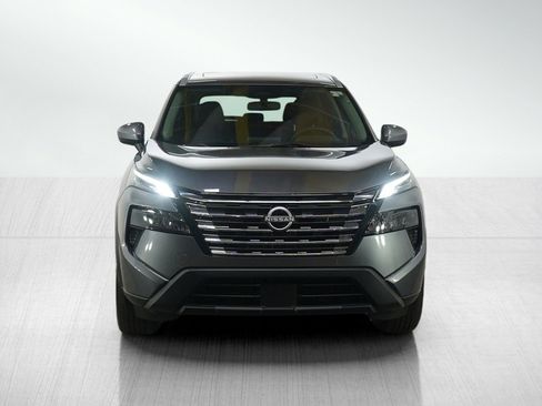 Used 2024 Nissan Rogue SV w/ SV Premium Package image 8