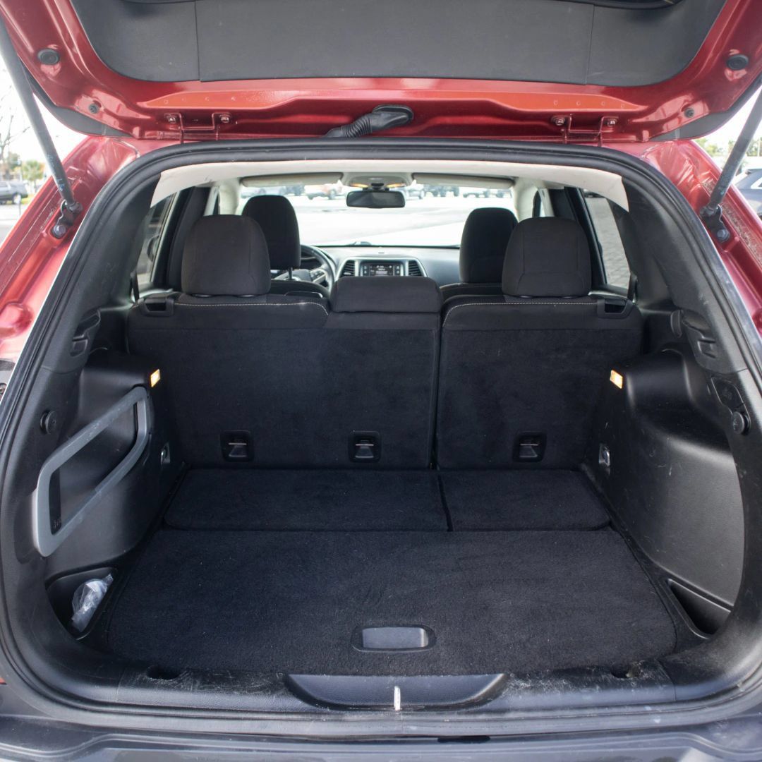 Used 2016 Jeep Cherokee Latitude FWD image 8