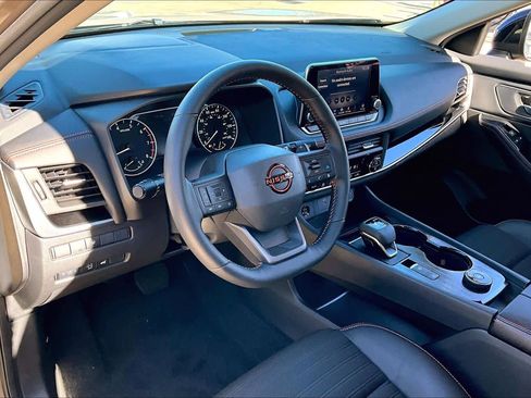 Used 2025 Nissan Rogue Rock Creek image 16