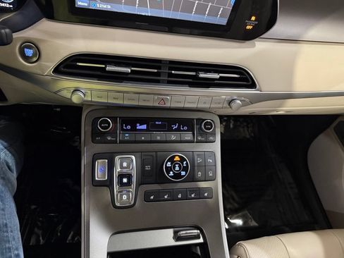 Used 2020 Hyundai Palisade Limited AWD/4WD image 19