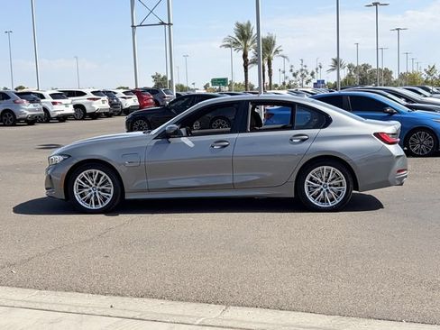 Used 2023 BMW 330e xDrive w/ Premium Package AWD/4WD image 9