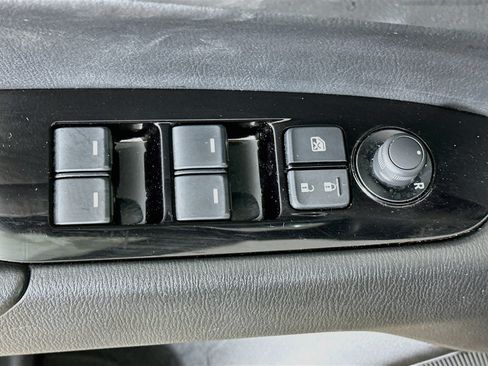 Used 2025 MAZDA CX-5 AWD 2.5 S w/ Preferred Package image 15