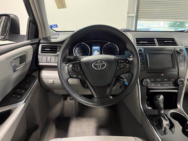 Used 2017 Toyota Camry LE FWD image 22