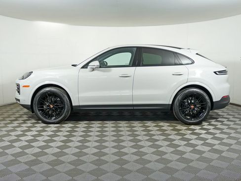 New 2026 Porsche Cayenne Coupe image 2