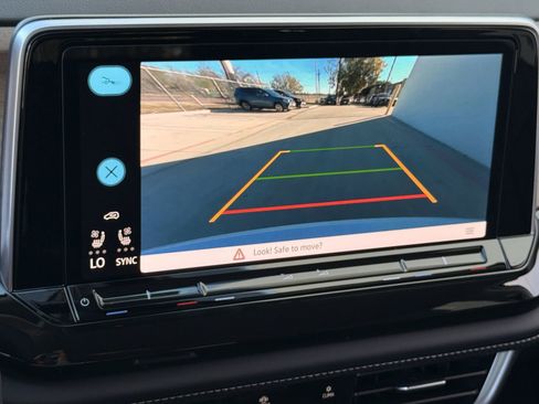 New 2026 Volkswagen Atlas SE image 14