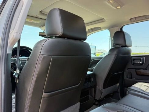 Used 2018 GMC Sierra 3500 Denali w/ Duramax Plus Package AWD/4WD image 17