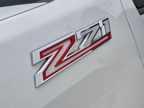 Used 2025 Chevrolet Silverado 2500 LT w/ Convenience Package AWD/4WD image 33
