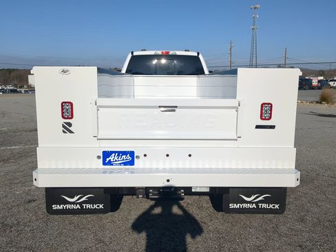 New 2026 Ford F450 XL w/ XL Chrome Package image 4