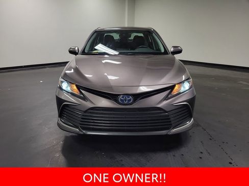 Used 2022 Toyota Camry LE FWD image 3