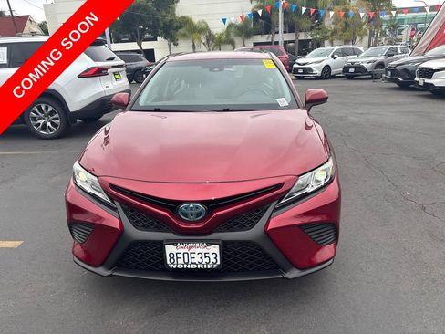Used 2018 Toyota Camry SE FWD image 9