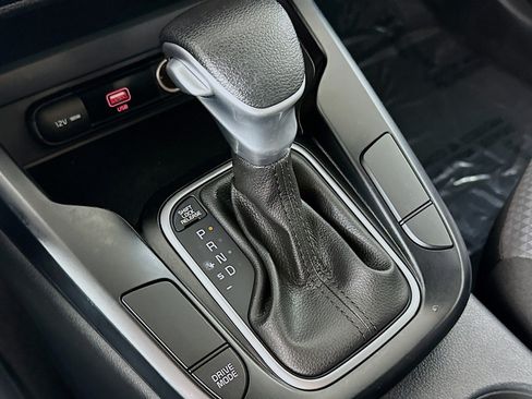 Used 2020 Kia Soul LX FWD image 7