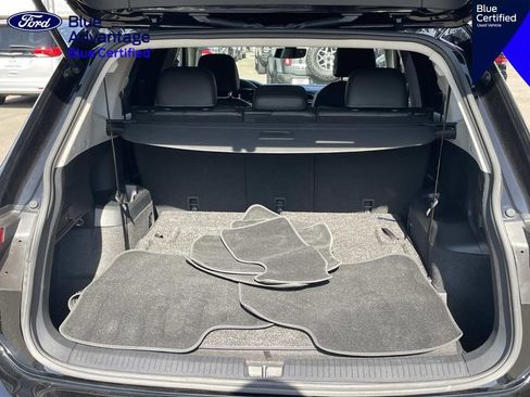 Used 2023 Volkswagen Tiguan SE FWD image 8
