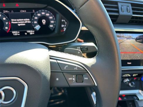 Certified 2025 Audi Q3 2.0T Premium Plus w/ Premium Plus Package image 23