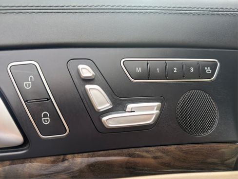 Used 2017 Mercedes-Benz SL 550 image 35