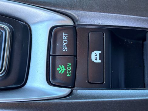 Certified 2022 Honda Accord Touring image 33