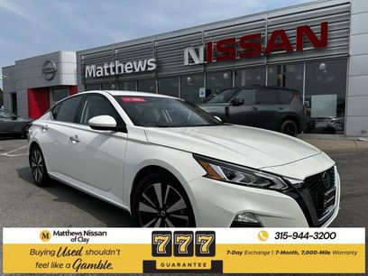 Used 2022 Nissan Altima 2.5 SV