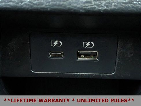 Used 2022 Mitsubishi Outlander SE image 22