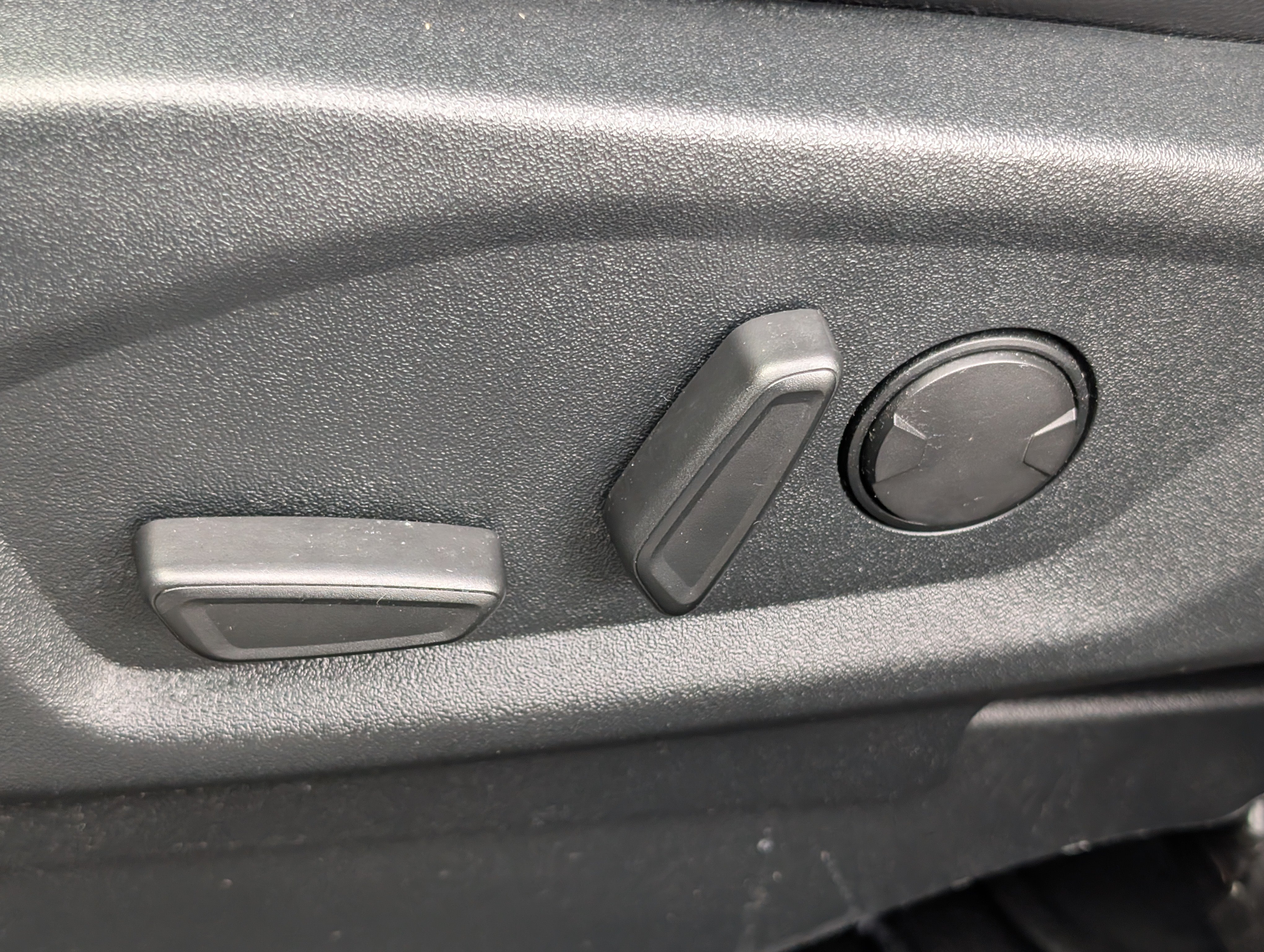 Used 2019 Ford Explorer Sport w/ Equipment Group 401A AWD/4WD image 23
