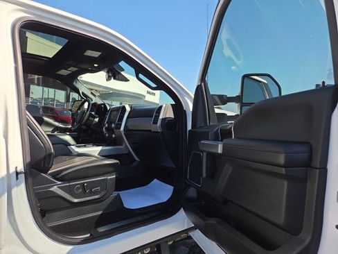 Used 2019 Ford F250 Platinum w/ Platinum Ultimate Package AWD/4WD image 14