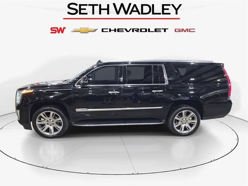 Used 2016 Cadillac Escalade ESV Premium image 4