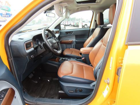 Used 2022 Ford Maverick Lariat w/ Lariat Luxury Package image 25