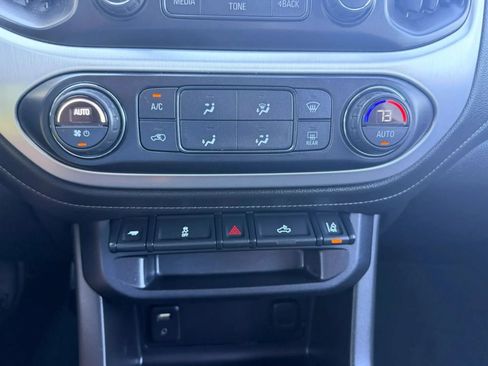 Used 2015 GMC Canyon SLE w/ SLE Convenience Package RWD image 17