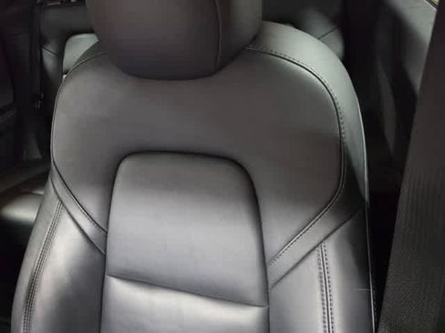 Used 2022 Tesla Model Y Long Range AWD/4WD image 7