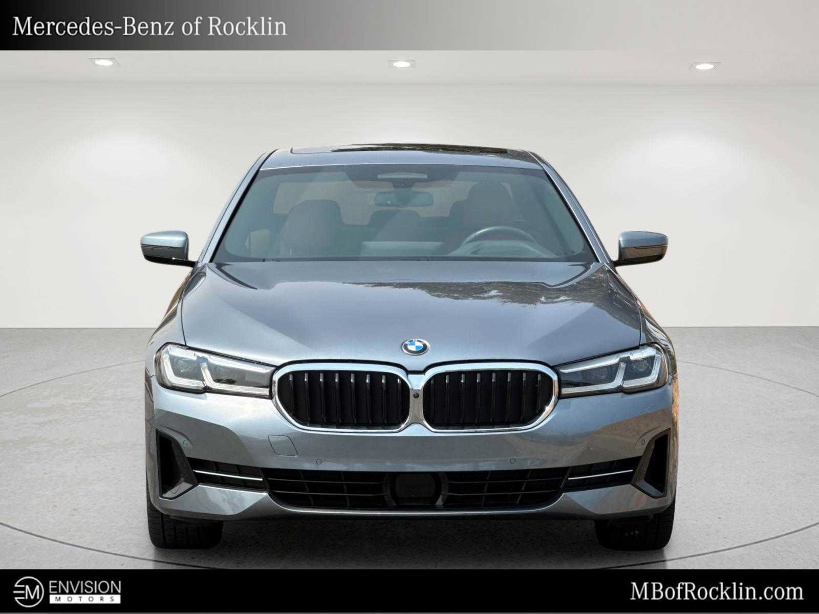 Used 2021 BMW 530e xDrive w/ Premium Package AWD/4WD image 9