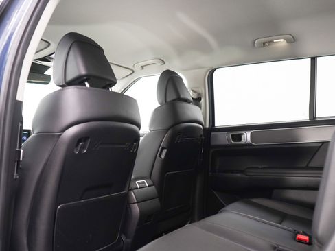 Used 2025 Hyundai Santa Fe SEL AWD/4WD image 19