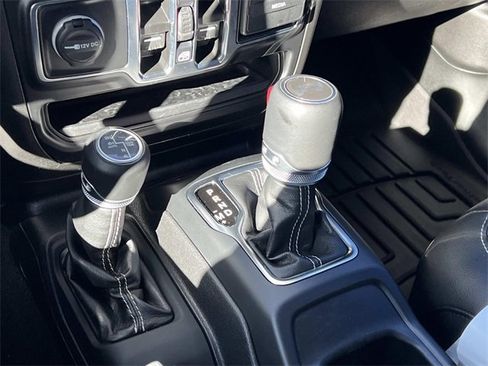 Used 2022 Jeep Wrangler Unlimited Sahara w/ Cold Weather Group image 22