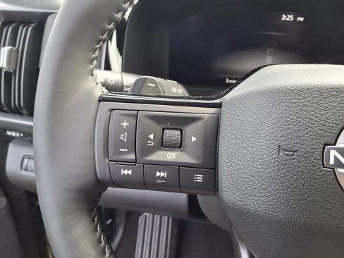 New 2026 Nissan Pathfinder SL AWD/4WD image 18